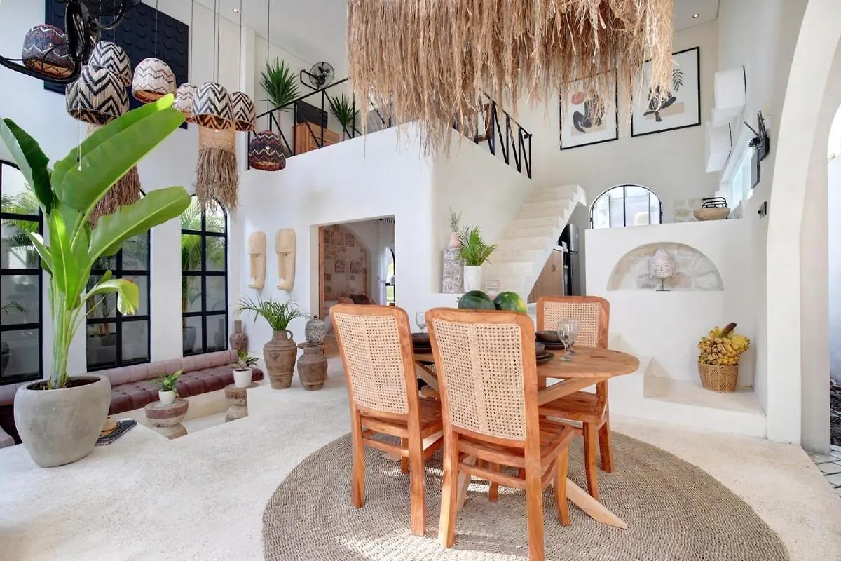 Casa Jondal 1 Bedroom Kerobokan Seminyak Willa